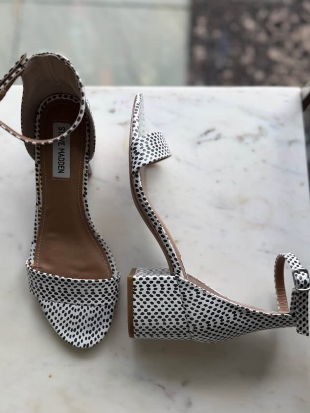 Steve Madden White Black Sandals Irenee 8.5 Unworn